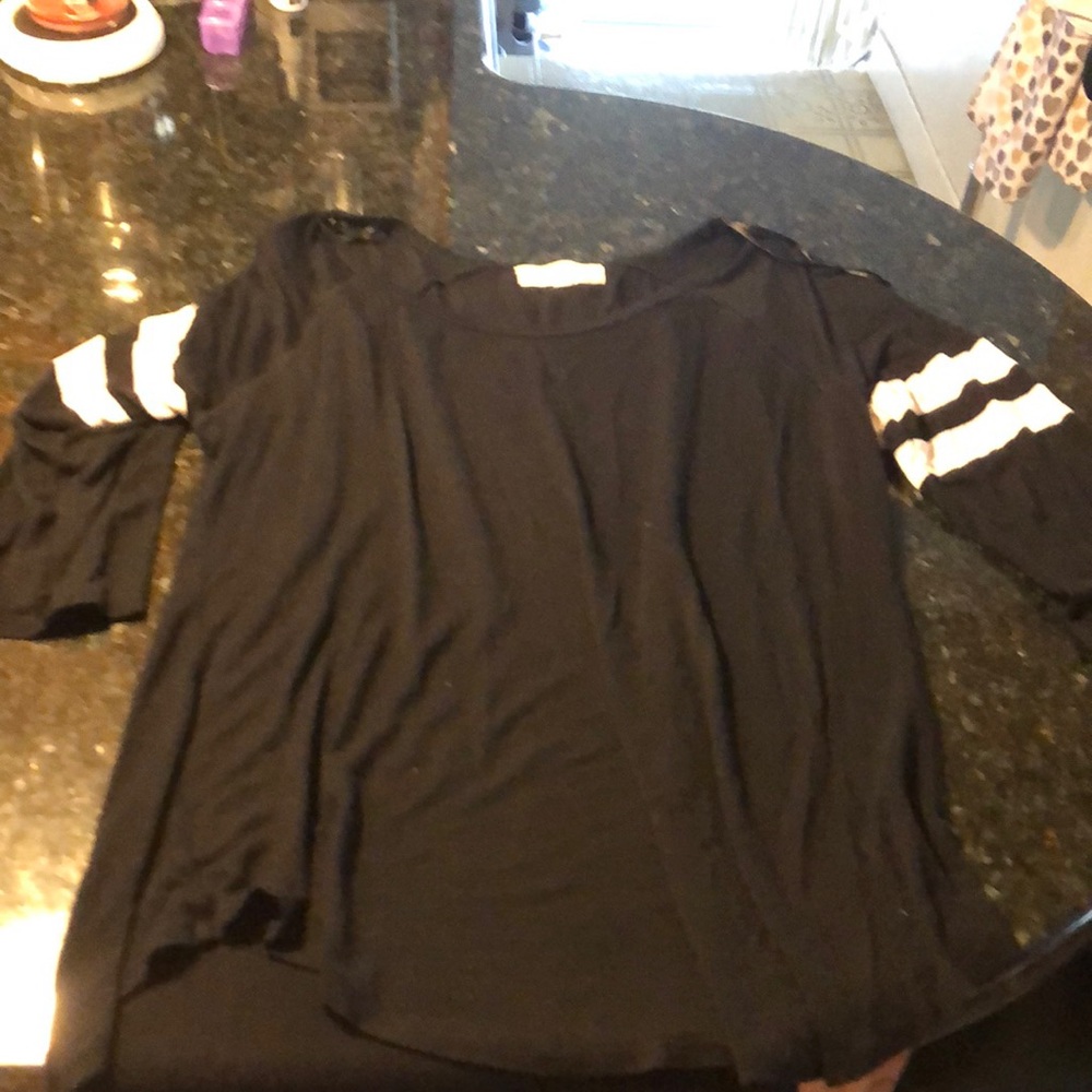 Three quarter sleeve shirt